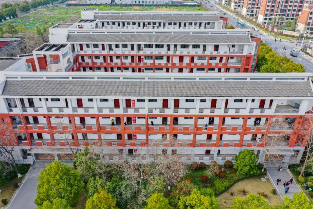 小昆山学校最初叫玉山学堂始于1898年