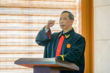 我为群众办实事开平法院立案庭庭长司徒有劲把群众的事当成头等大事