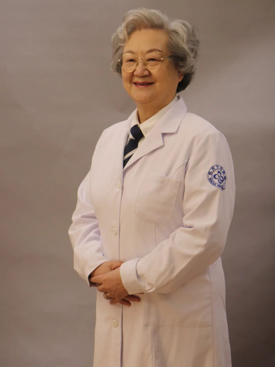 党员风采何嘉琳弘扬国医精粹造福万千家庭