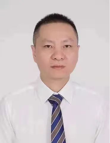 民主党派榜样人物(11)——心怀病患,最美逆行的农工党党员徐小华