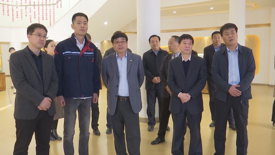 海星集团董事长荣海一行来韩考察投资开发用地事宜