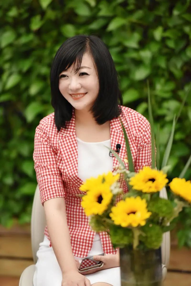 教师,教育部全国名校长领航班成员,教育部名校长张悦颖工作室主持人