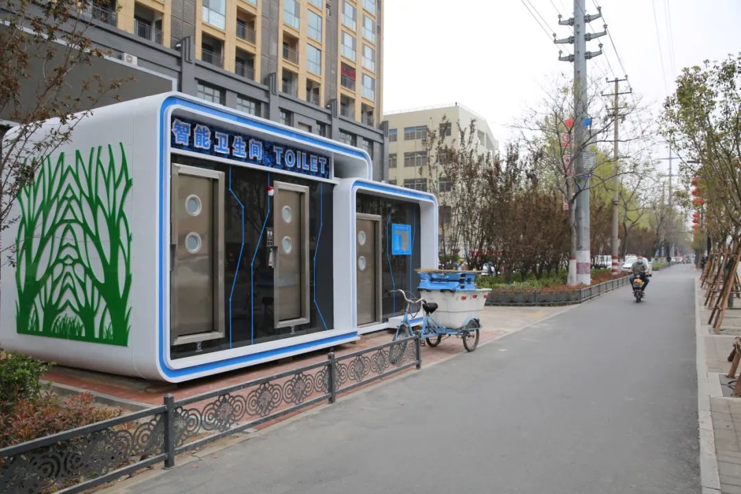 快看!智能公厕现身黄河大街