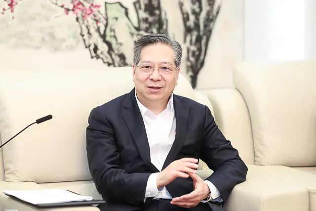 安全战略做出更大贡献中储粮集团公司董事,总经理,党组副书记迟京涛