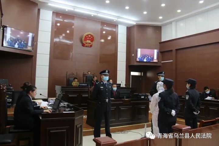 以案释法警钟长鸣 旁听职务犯罪庭审