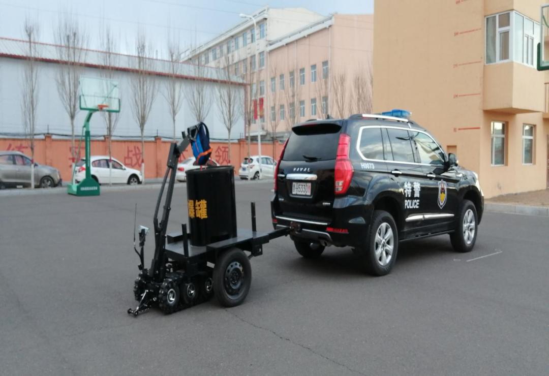 全警实战大练兵巡特警支队组织开展排爆综合演练