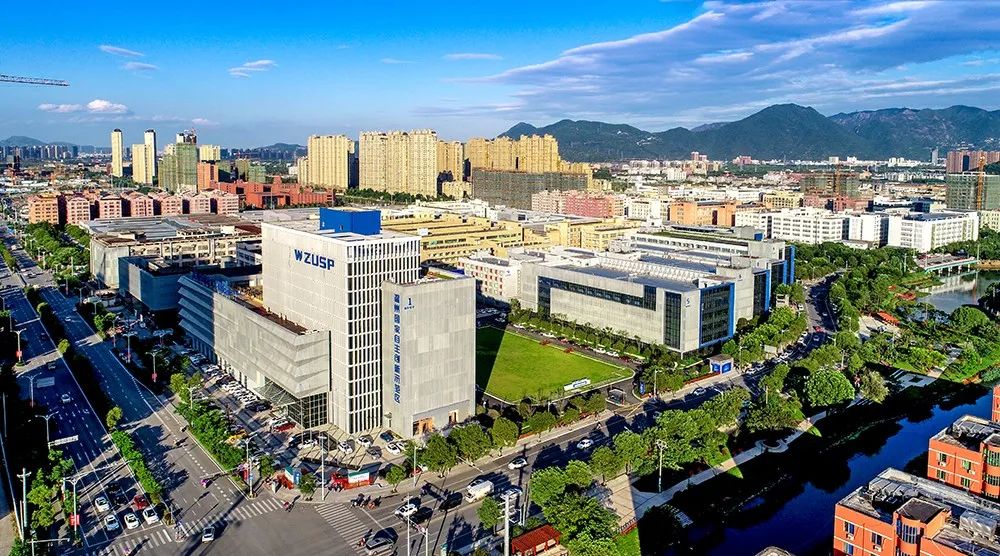 扬帆采石华挂席拾海月奋进科教瓯海新征程