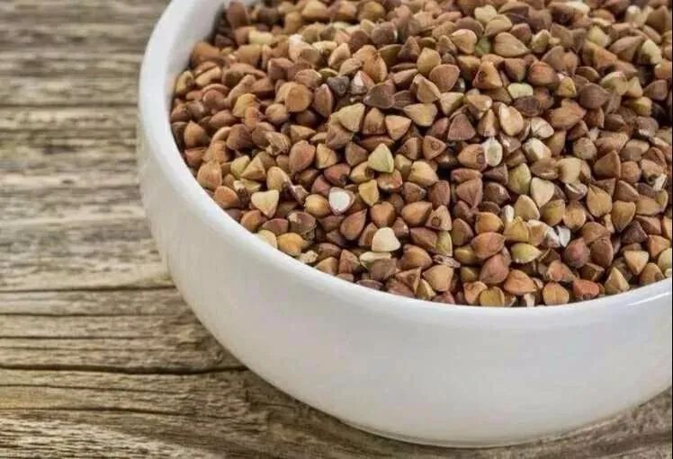 泰兴荞麦株高70-90厘米,果实为瘦果,果皮光滑,籽粒褐色.