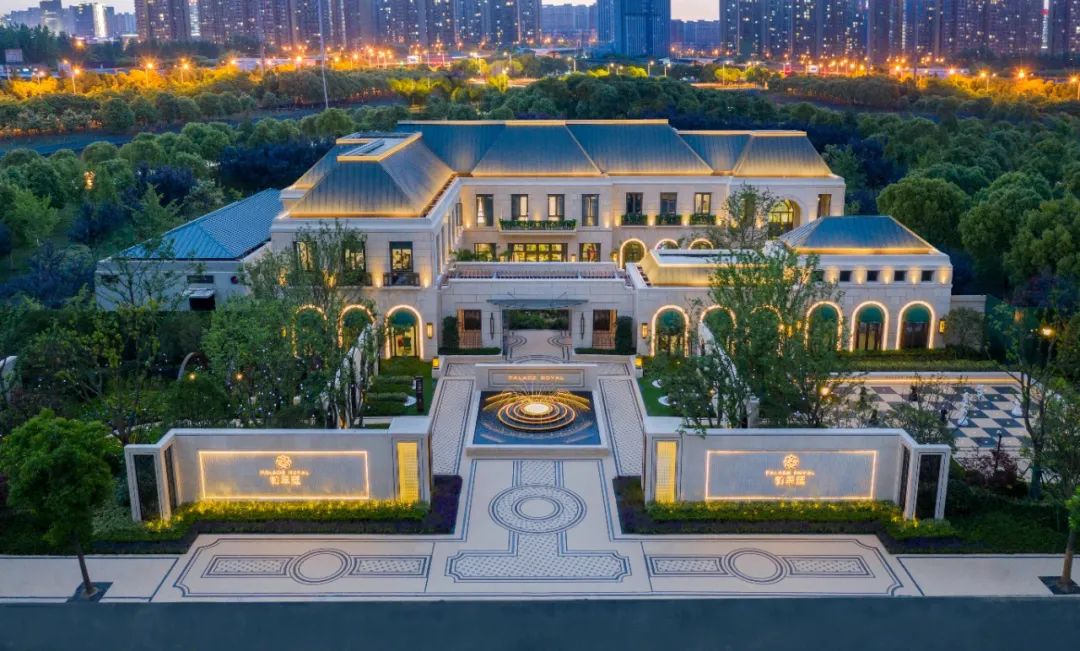 (项目实景图)该项目(第四批次)于2021年3月24取得预售许可证(金山房管