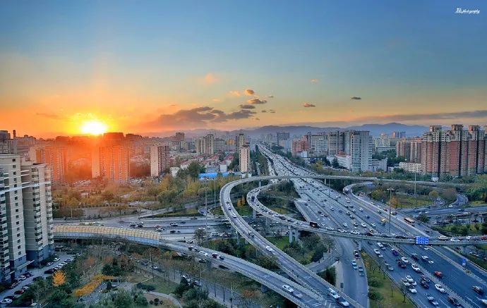 爬过30000米走遍547座城,这个80后拍尽了世界之美