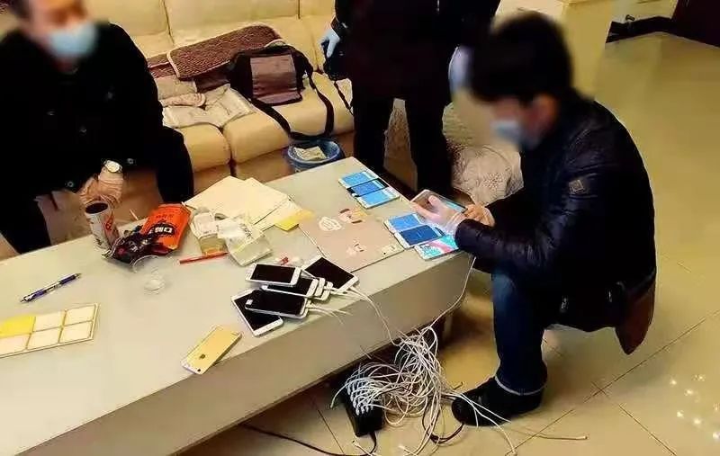 为全方位打击电信诈骗,我市公安民警全力开展案件侦查,紧紧抓住犯罪链条