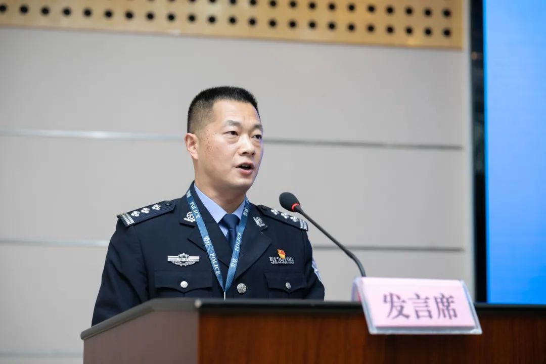 川东监狱召开队伍教育整顿工作推进会