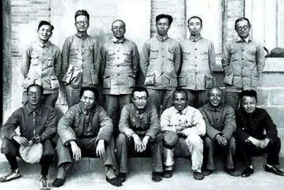 党史百年1938年党的扩大的六届六中全会第二十二期