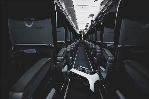 什么轮椅可以上飞机【复材资讯】这种折叠轮椅竟然可以当做随身行李被带上飞机，由复合材料打造！_https://www.jmylbn.com_新闻资讯_第2张