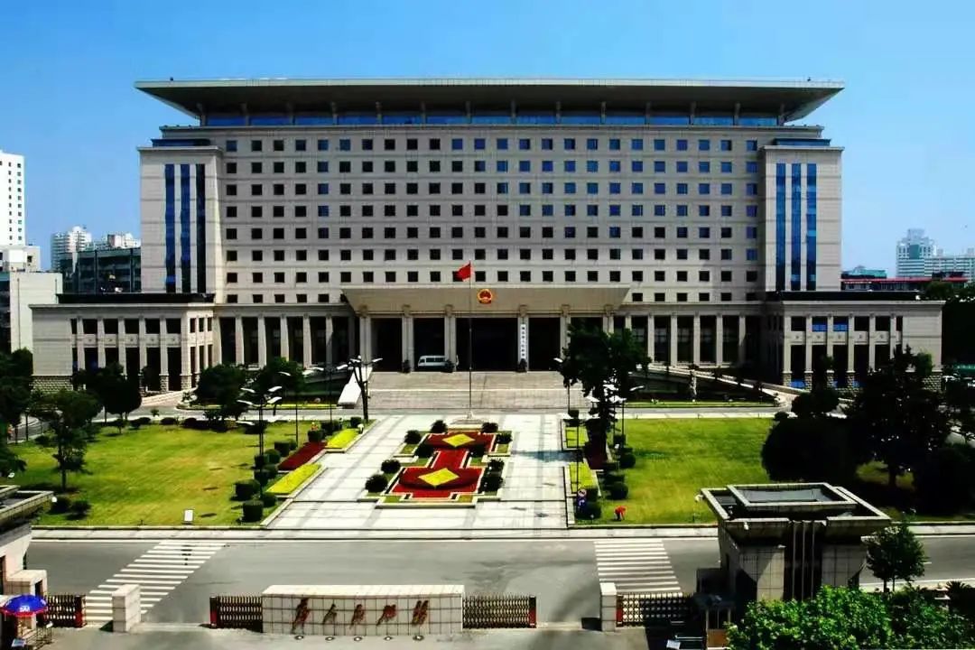 湖北省政府办公大楼交通部定点水铁联运主枢纽港武汉城市地标武汉港与