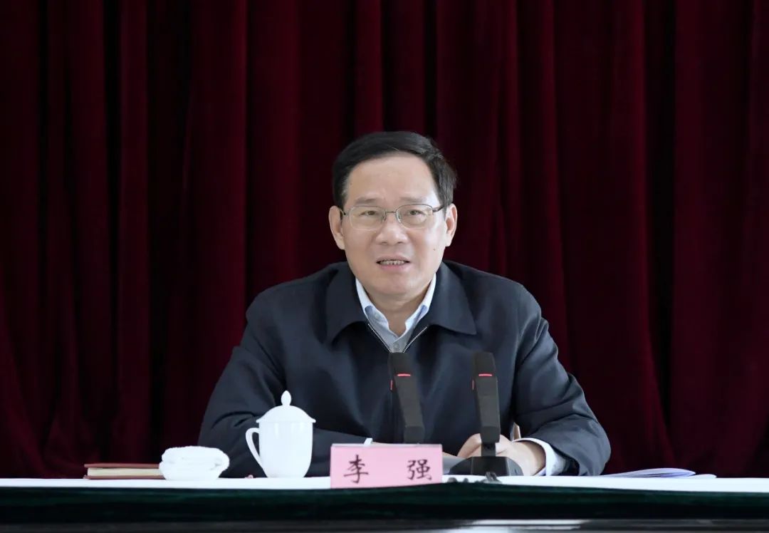 李强要求塑造超大城市乡村别样风景金山干部群众这样说