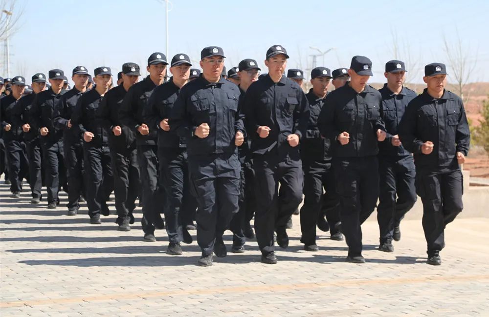 新警初任培训班军训会操在鄂尔多斯人民警察训练学校成功举办