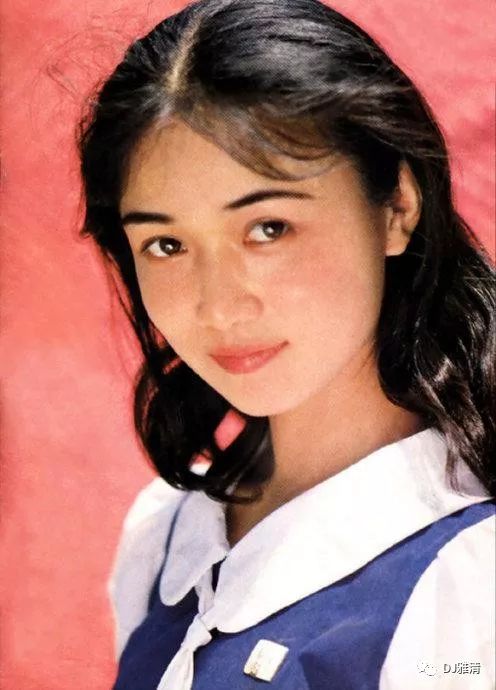 董智芝,估计很多年轻的观众并不知道董智芝是谁,但在80年代,她却是"