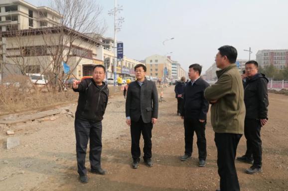 区长赵赞调研主城区城建重点建设项目