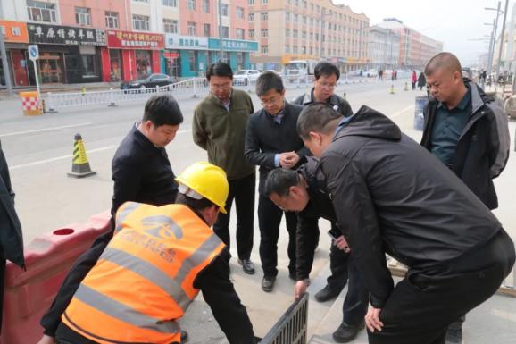 区长赵赞调研主城区城建重点建设项目