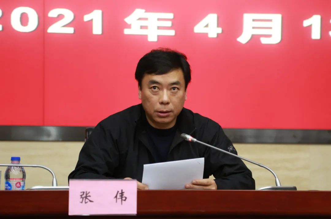 张伟书记充分肯定了上海普陀法院在学习教育环节和转段工作过程的工作
