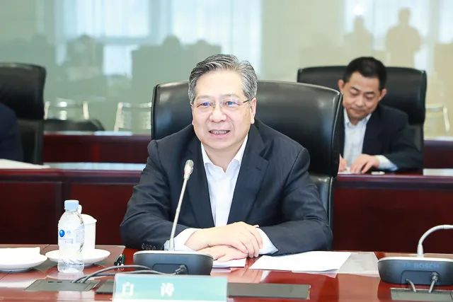 丹增尼玛中国农业银行党委委员,副行长湛东升中国农业银行党委副书记