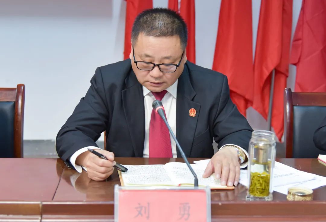 书记,院长蓝涛出席会议并讲话,会议由党组副书记,副院长李少华主持