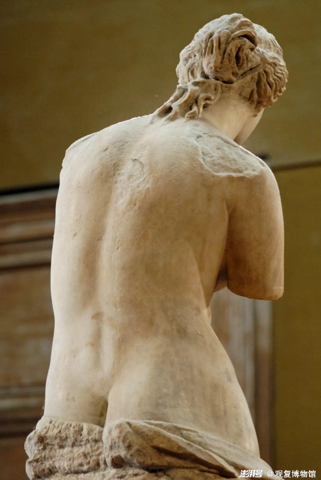 《米洛的维纳斯》背部