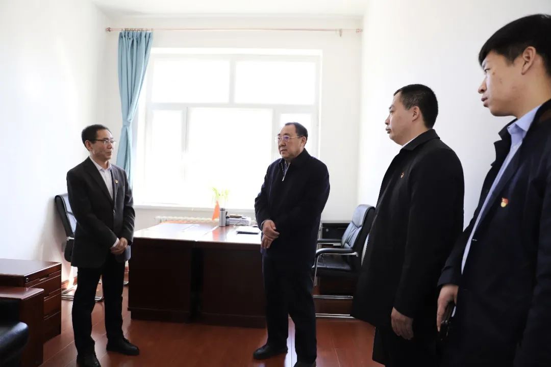 高长胜调研了解党史学习教育工作开展情况