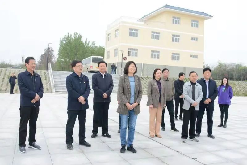 市人大视察新野县生态环境保护工作