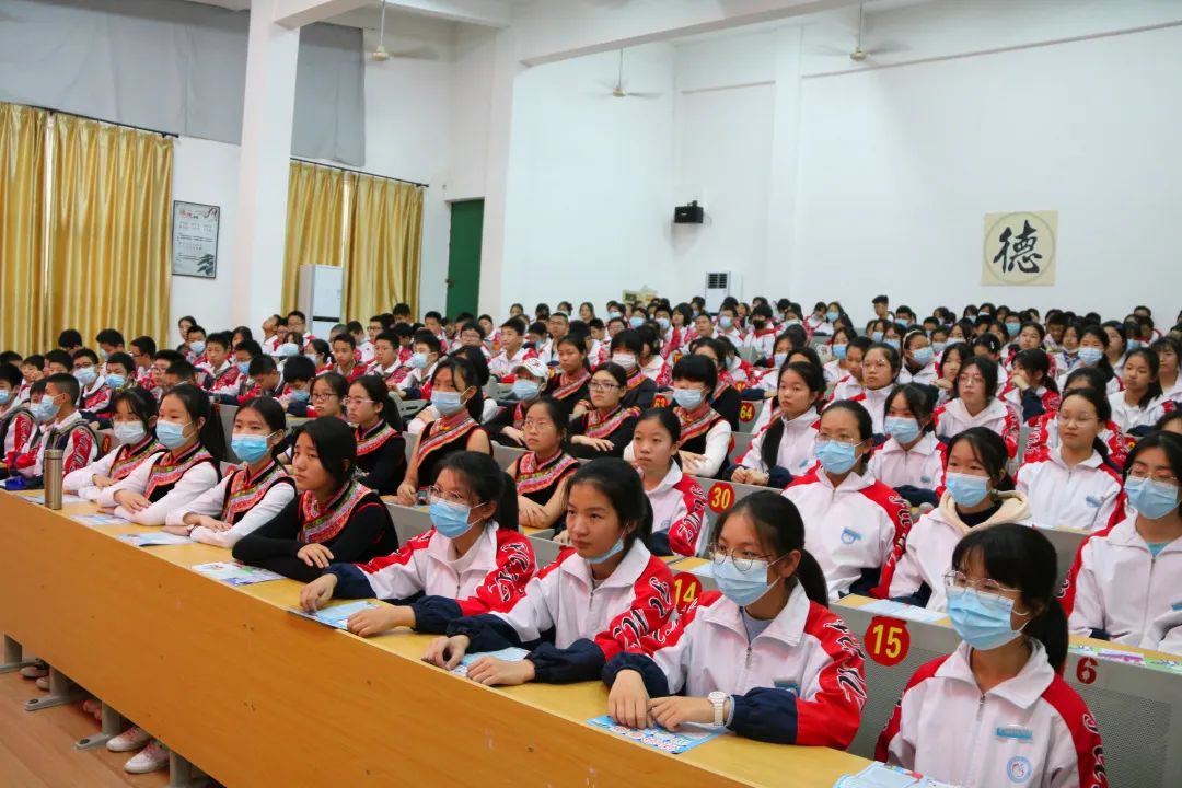 4月14日,福安市人民法院党组副书记,副院长陈华斌,带领刑事审判庭,民