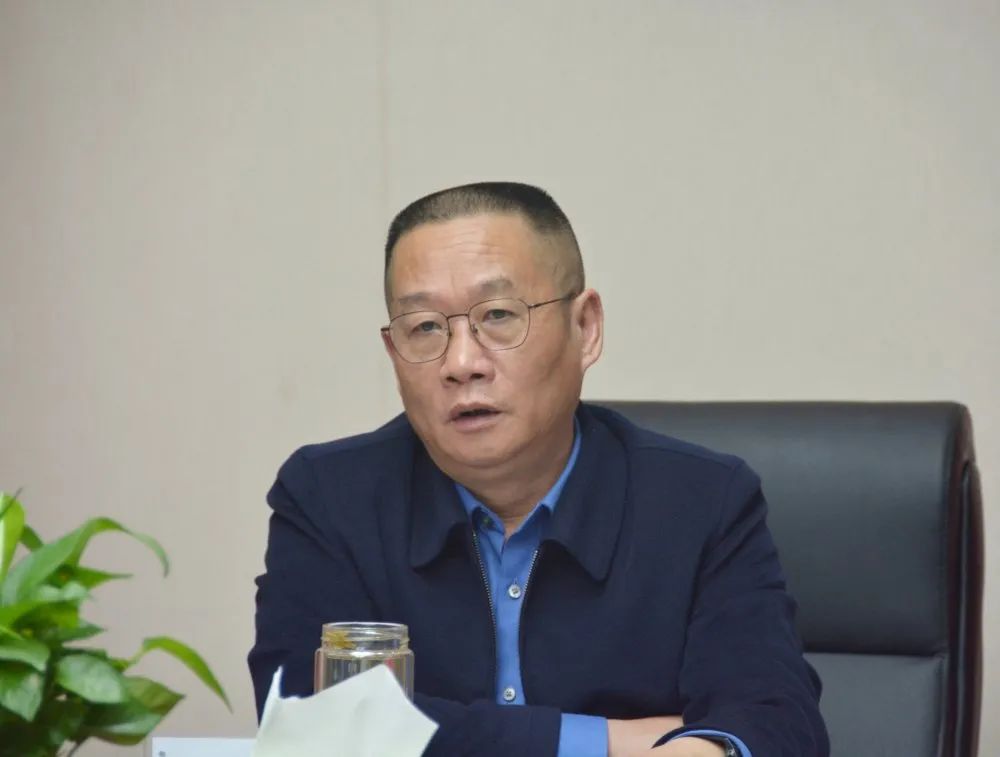 党组书记,院长邓国平讲话邓国平院长强调,要始终坚持将学习教育摆在