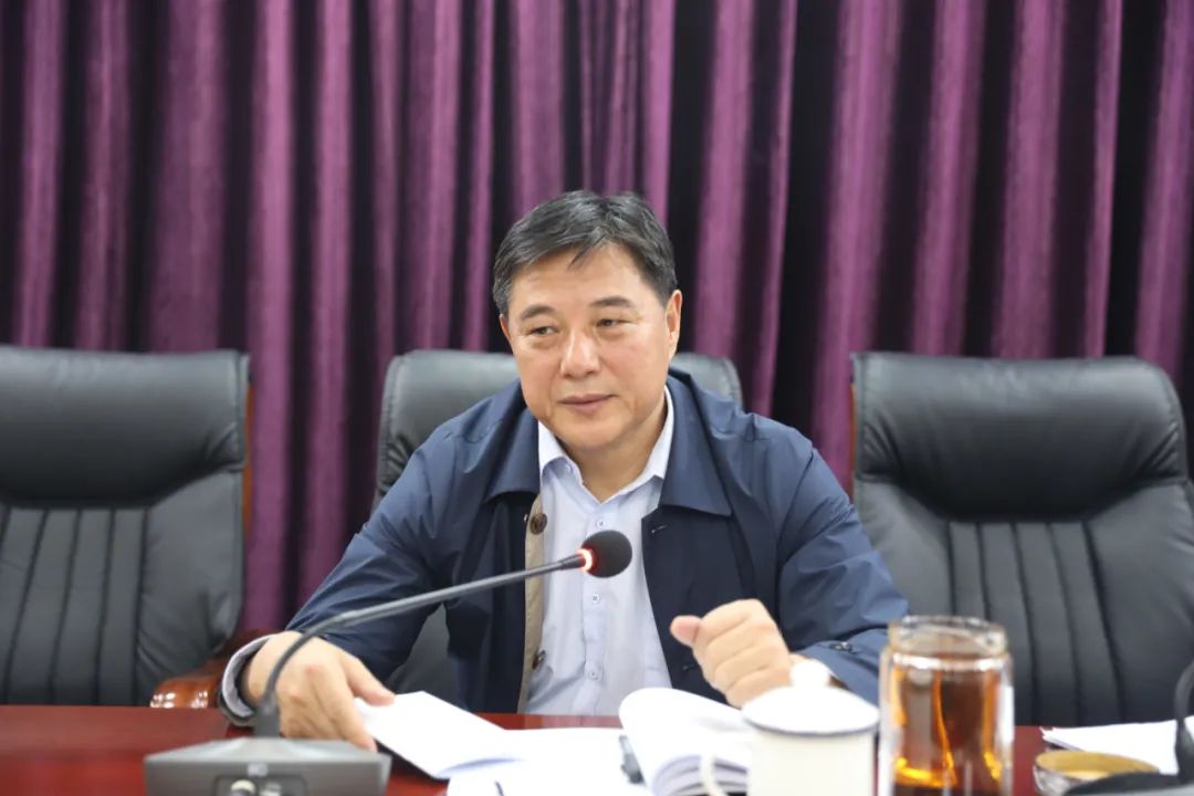 整顿工作指示精神,明确下一步工作任务,会议由政治部主任李玉杰主持