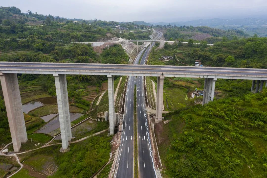 好消息两江大道石船段预计本月底通车