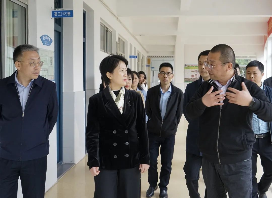 区领导赴望亭镇黄埭镇走访