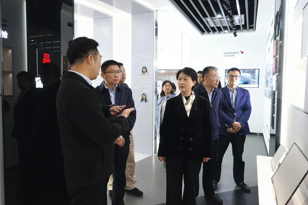 区领导赴望亭镇黄埭镇走访