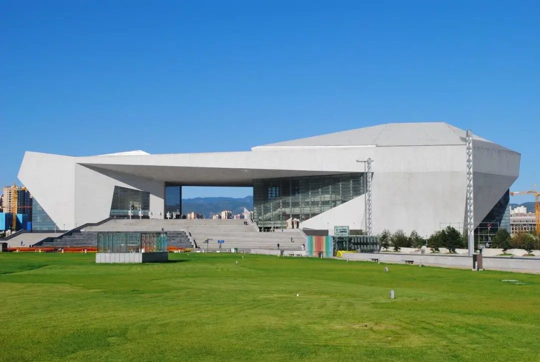 放映厅│春暖花开一路向暖长风之夜周末演出送你一首春之声圆舞曲