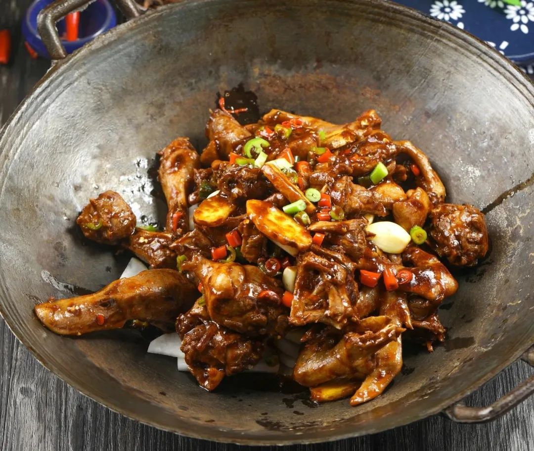 春江水暖鸭先知辣火湘鸭吃不吃