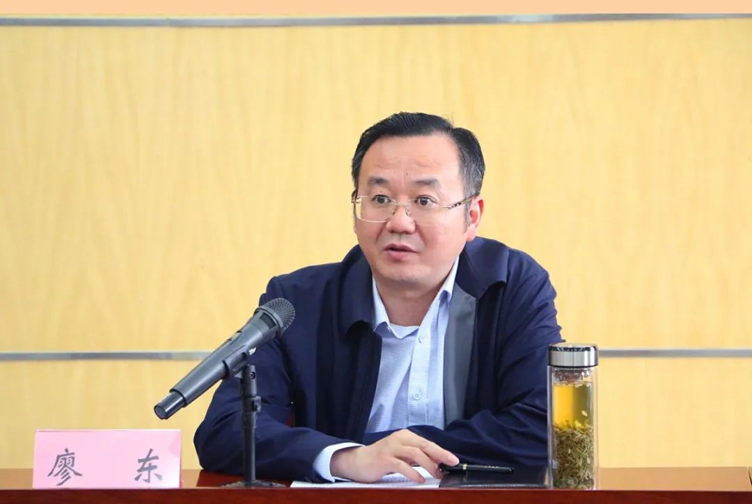 区委常委,常务副区长,组织部部长廖东调研指导区法院队伍建设及教育