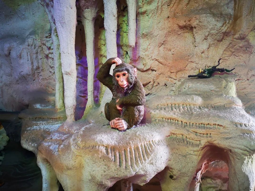 大圣快来花果山中逍遥游水帘洞内享盛宴