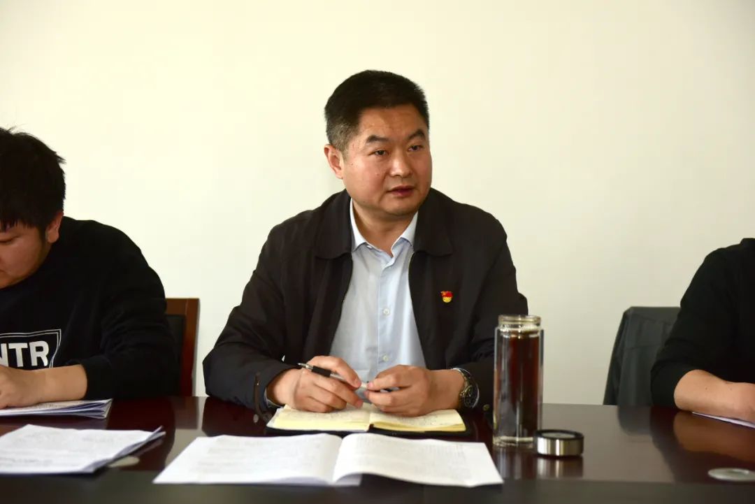 马路办公孙建新主持召开老城区3月份马路办公总结会议