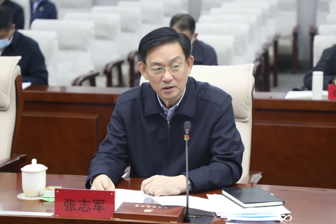 徐立在讲话中肯定我市前一阶段教育整顿工作,认为长春市委贯彻执行党