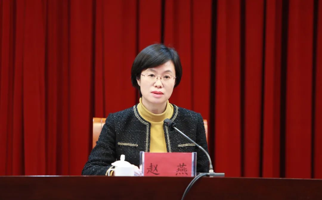 澎湃号>市南融媒>赵燕指出,在全党开展党史学习教育,是党中央立足党的