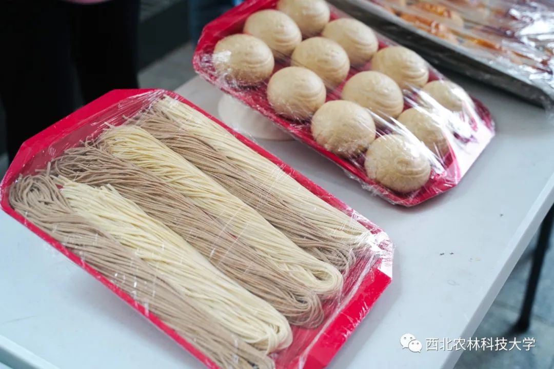 吃的是情怀西农黑大穗巧克力馒头真香