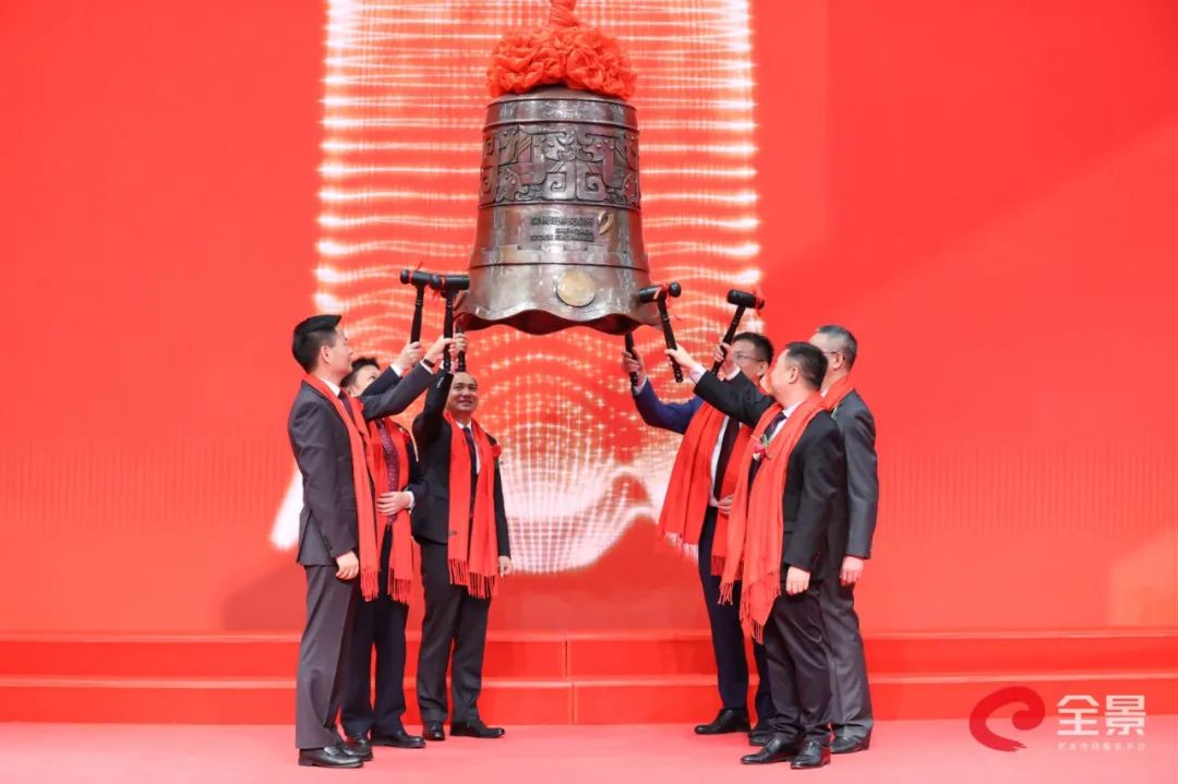 今天宝山这家本土成长企业敲钟上市