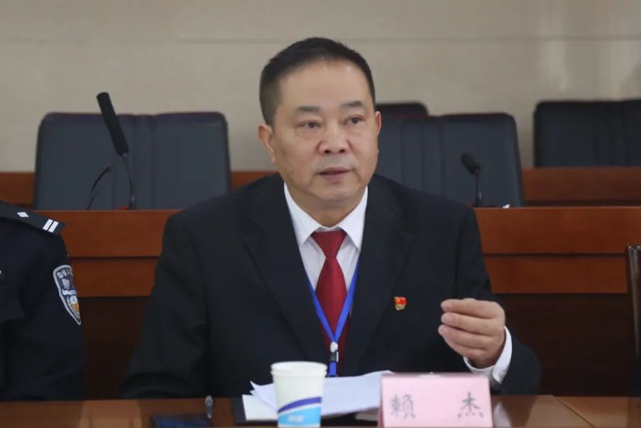 泸县法院召开队伍教育整顿征求意见第二次座谈会