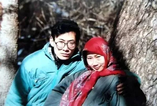 60后夫妻结婚30年无儿无女，独居深山却火上央视，网友：这才是神仙爱情