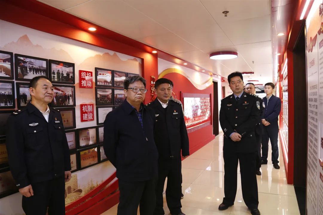 省第九指导组组长杨三省来市局督导检查教育整顿工作