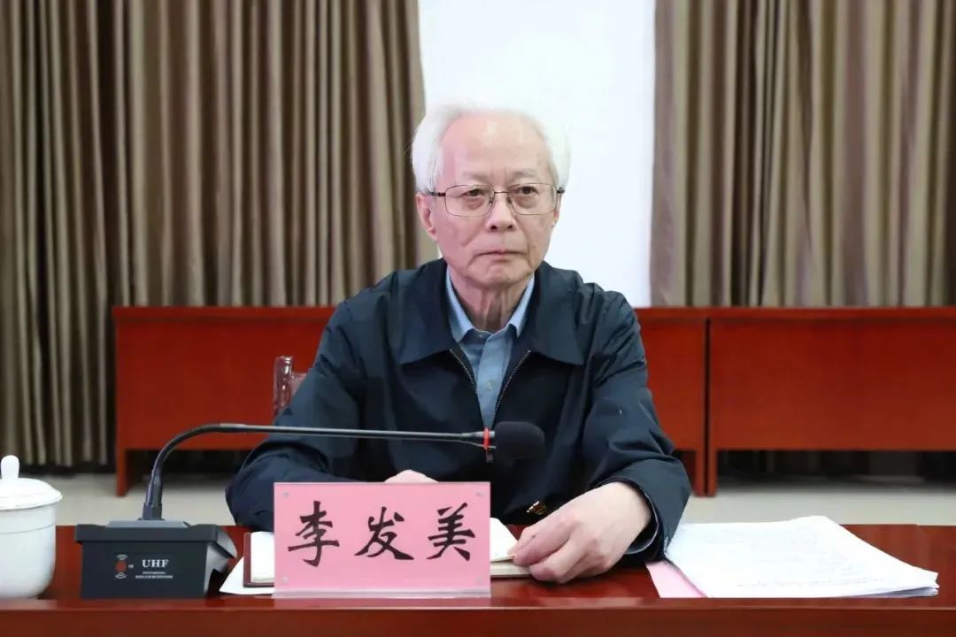 湖南高院党组理论学习中心组赴何叔衡,谢觉哉故居开展党史学习教育