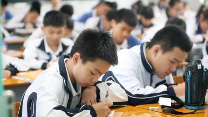 去深圳当中学老师的名校毕业生过得怎么样？